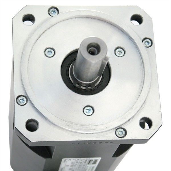 Photo of 0.55Nm x 4000RPM x 230V AC Servo-Motor and Resolver