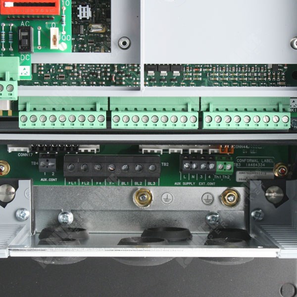 Photo of Parker SSD 590P 70A 4Q 110 - 220V 3ph AC to DC Converter