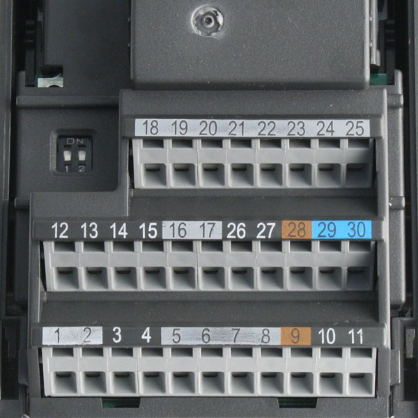 Photo of Siemens Micromaster 440 0.25kW 230V 1ph to 3ph AC Inverter Drive, DBr, C3 EMC 